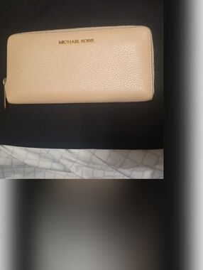 Michael Kors Beige Pebbled Leather Zip Wallet with Gold Logo